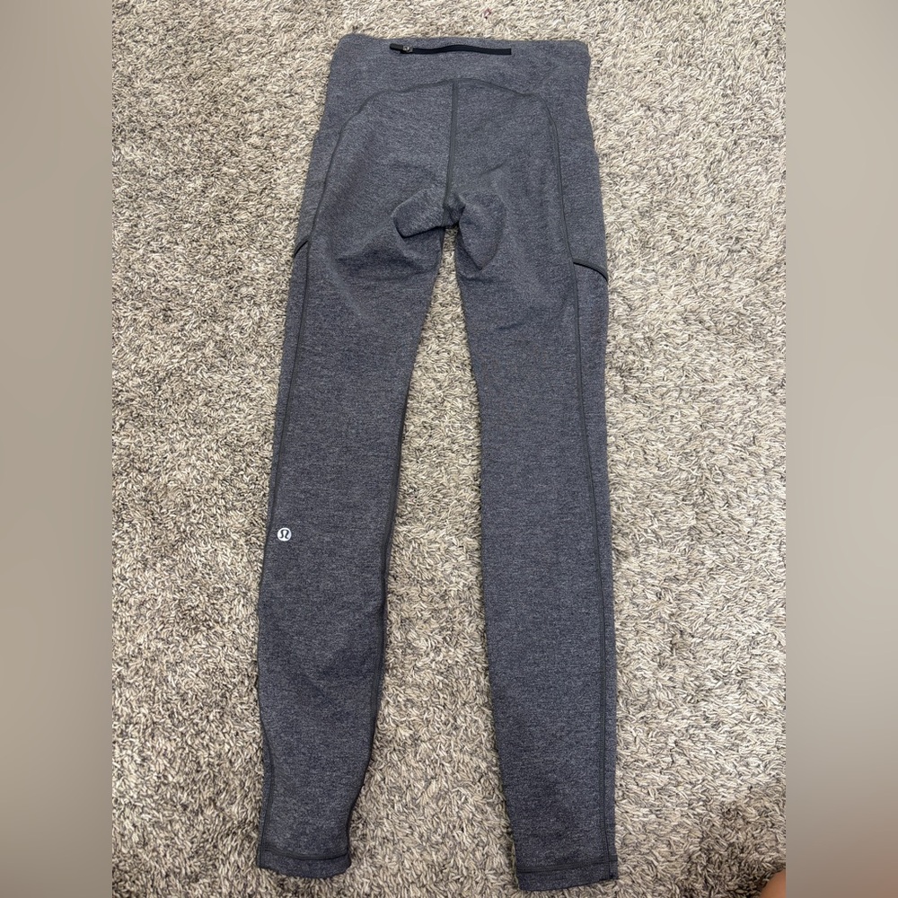 Lululemon Speed up tight-28 in-size 4